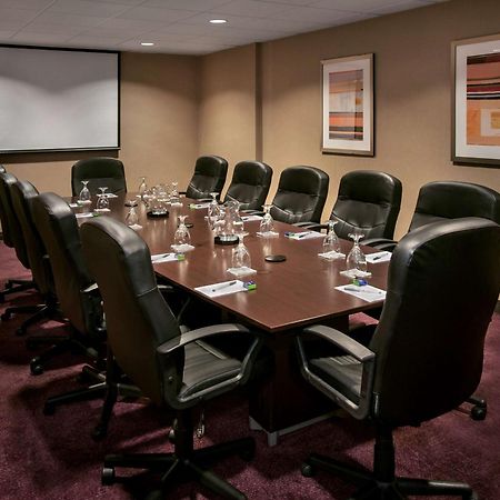 Hampton Inn & Suites Milwaukee Downtown Bagian luar foto