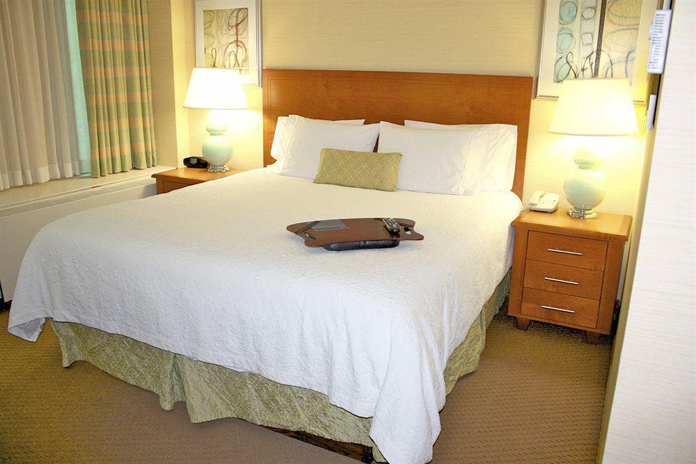 Hampton Inn & Suites Milwaukee Downtown Bagian luar foto