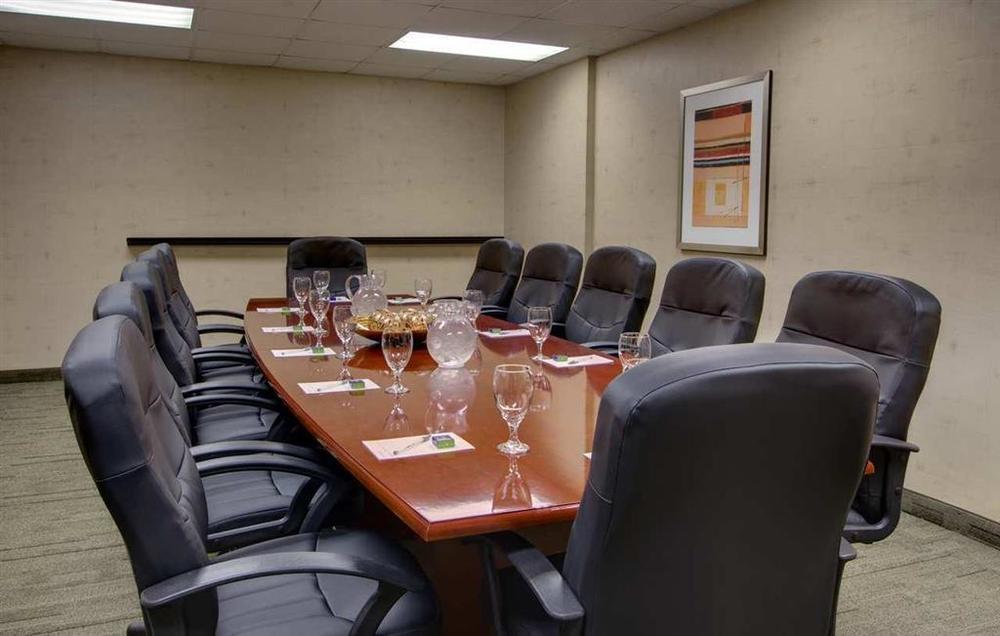Hampton Inn & Suites Milwaukee Downtown Bisnis foto