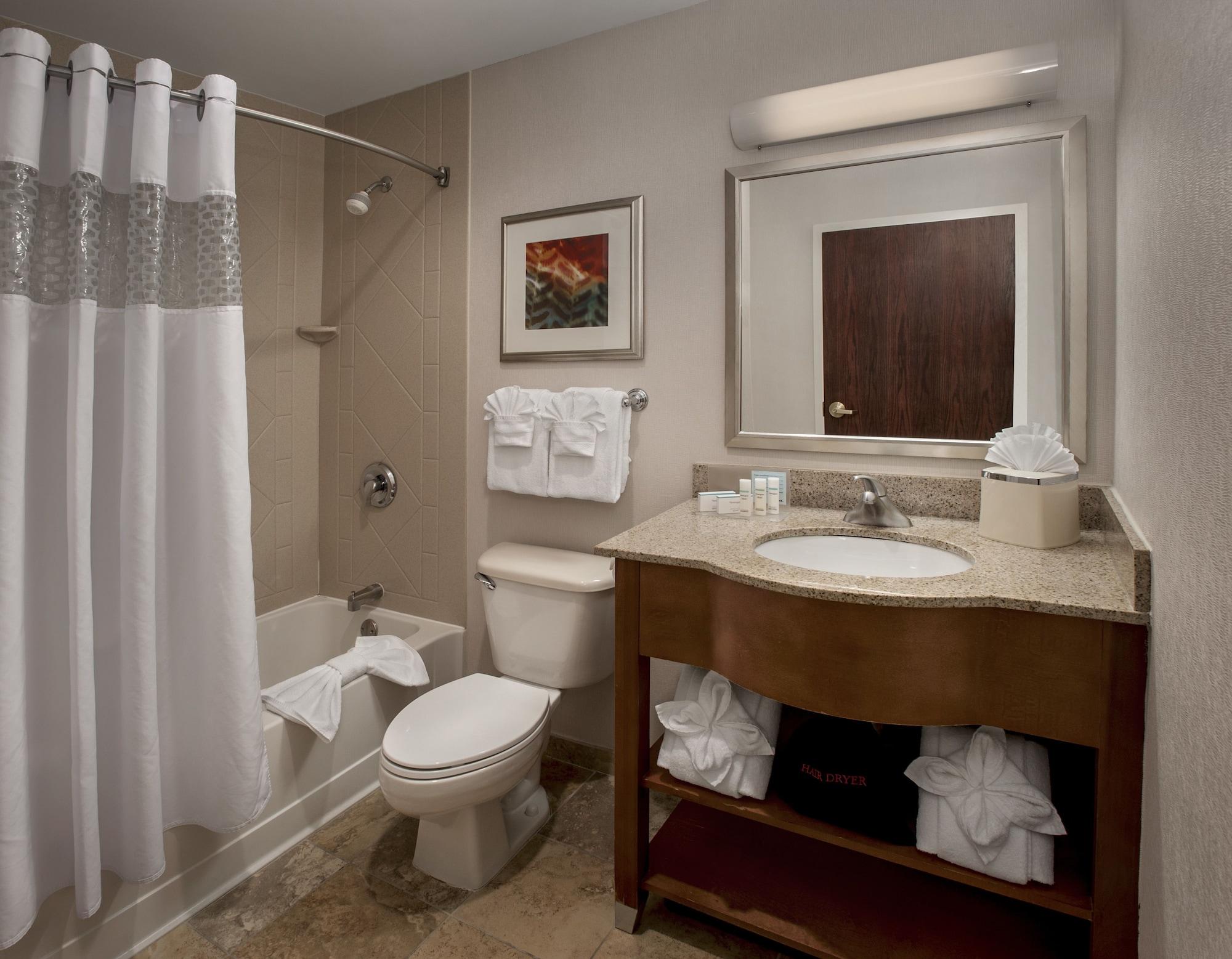 Hampton Inn & Suites Milwaukee Downtown Bagian luar foto