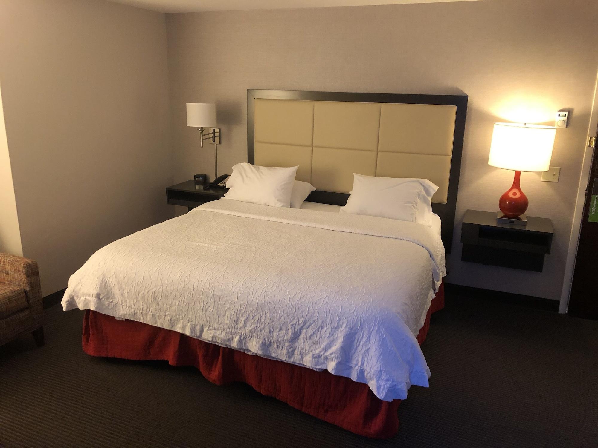 Hampton Inn & Suites Milwaukee Downtown Bagian luar foto