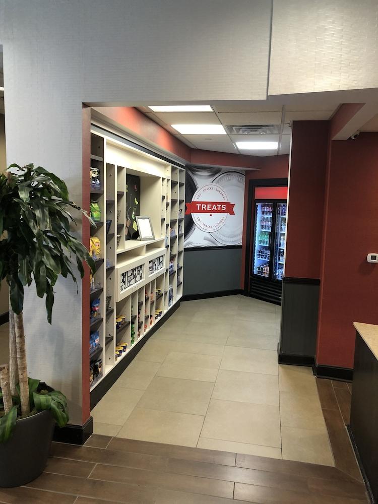 Hampton Inn & Suites Milwaukee Downtown Bagian luar foto
