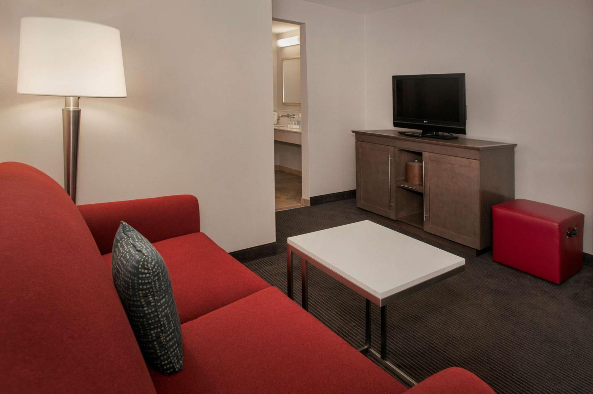 Hampton Inn & Suites Milwaukee Downtown Bagian luar foto