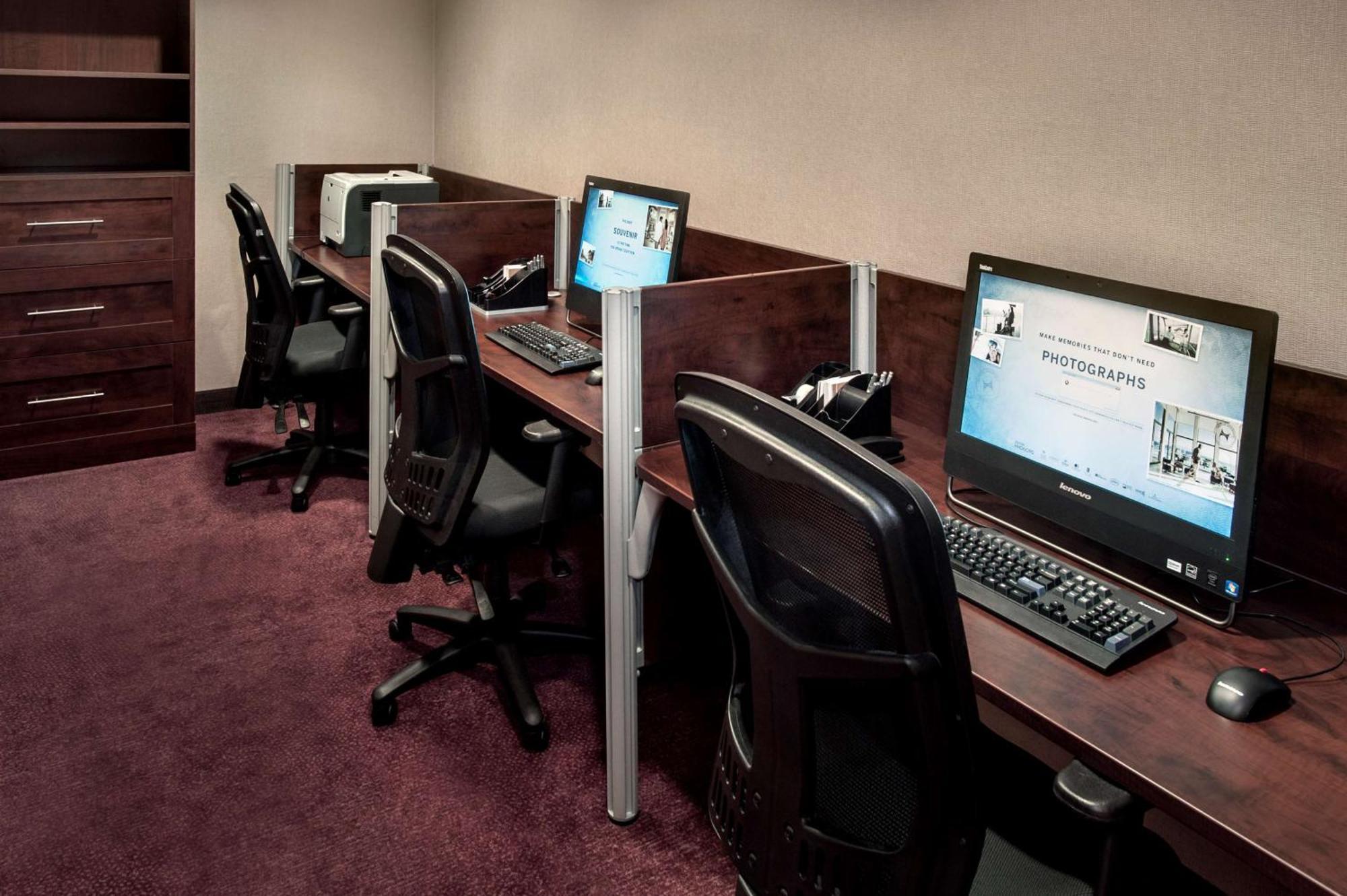 Hampton Inn & Suites Milwaukee Downtown Bagian luar foto