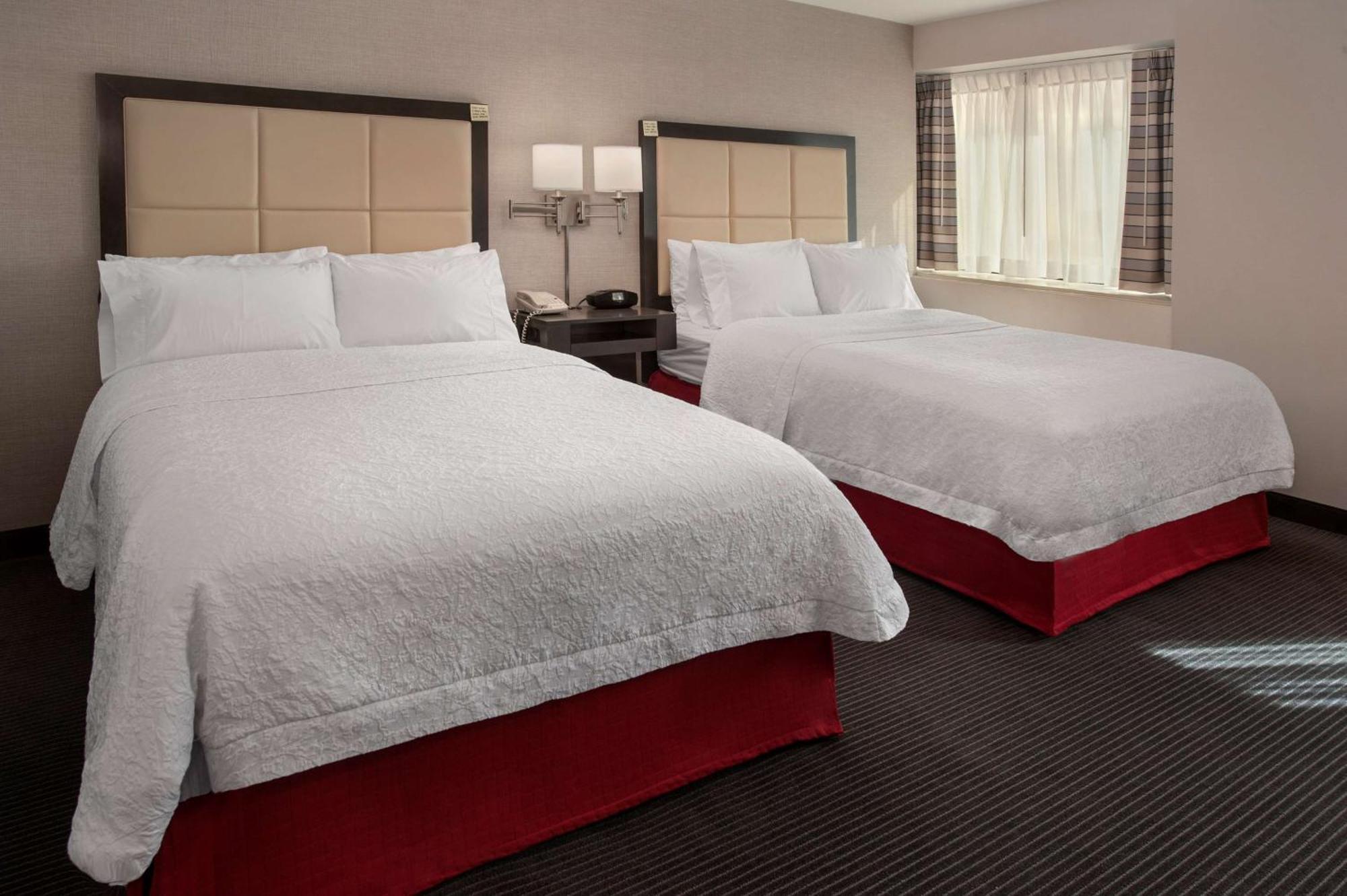 Hampton Inn & Suites Milwaukee Downtown Bagian luar foto