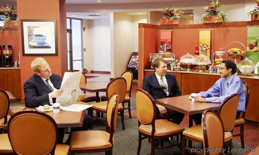 Hampton Inn & Suites Milwaukee Downtown Restoran foto