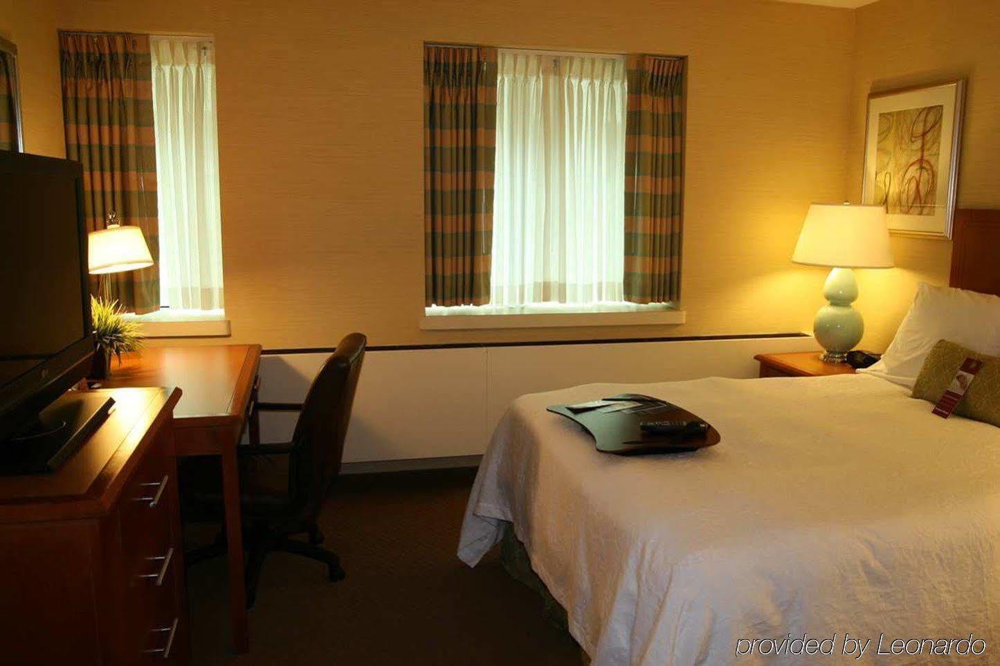Hampton Inn & Suites Milwaukee Downtown Bagian luar foto