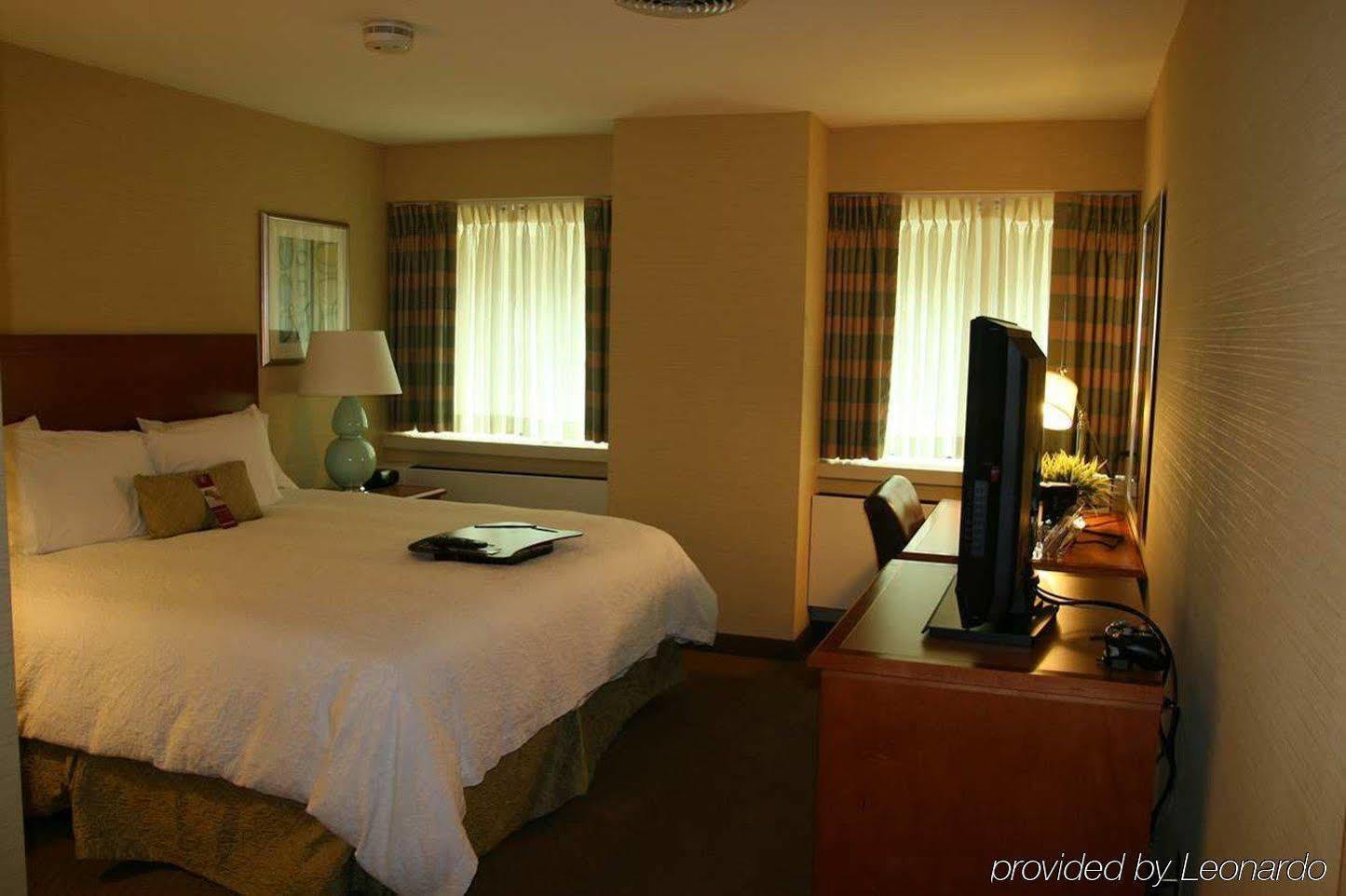 Hampton Inn & Suites Milwaukee Downtown Bagian luar foto